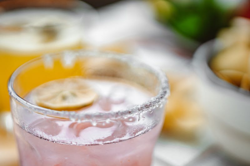Freshly squeezed lemonade drink